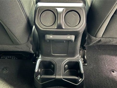 Used 2019 Jeep Wrangler Unlimited Sport S image 21