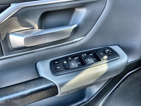 Used 2020 RAM 1500 Big Horn AWD/4WD image 16
