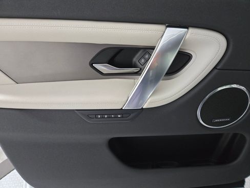 Used 2025 Land Rover Discovery Sport Dynamic SE AWD/4WD image 22