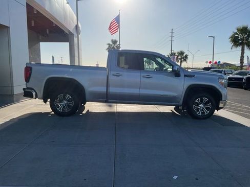Used 2019 GMC Sierra 1500 SLE w/ SLE Value Package AWD/4WD image 8