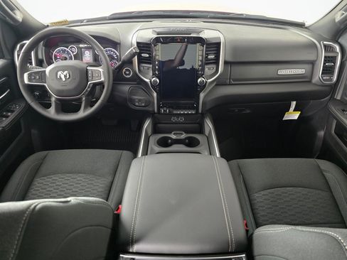 New 2026 RAM 2500 Big Horn AWD/4WD image 19