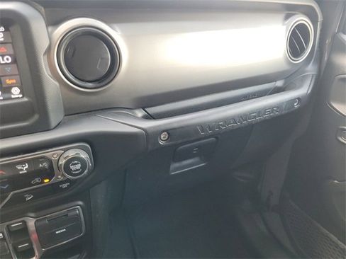 Certified 2020 Jeep Wrangler Unlimited Sport image 27