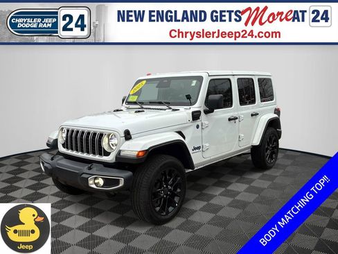 Certified 2025 Jeep Wrangler Unlimited Sahara w/ Safety Group AWD/4WD image 1