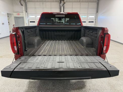 Used 2019 GMC Sierra 1500 SLT w/ SLT Premium Plus Package AWD/4WD image 7