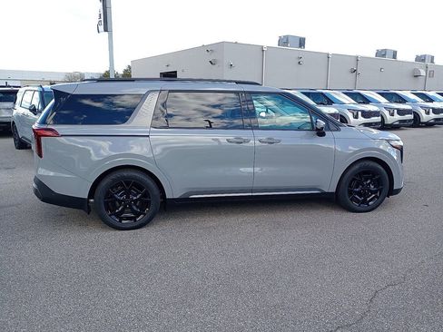 New 2026 Kia Carnival SX Prestige image 2