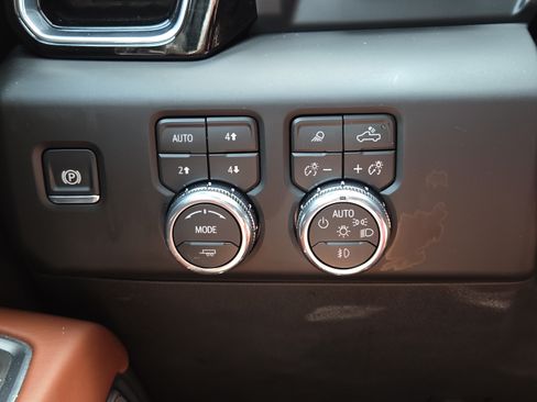 Used 2026 GMC Sierra 1500 Denali Ultimate AWD/4WD image 24