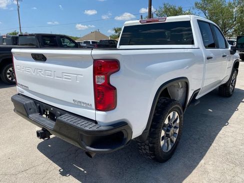 Used 2024 Chevrolet Silverado 2500 Custom w/ Custom Convenience Package AWD/4WD image 6