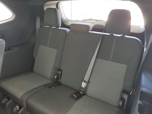 Used 2025 GMC Acadia Elevation FWD image 14
