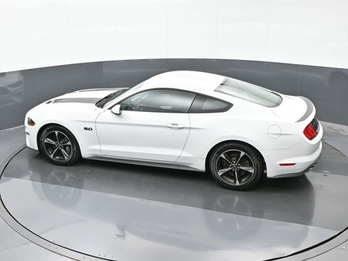 Used 2018 Ford Mustang GT image 30