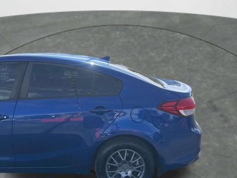 Used 2017 Kia Forte LX FWD image 30
