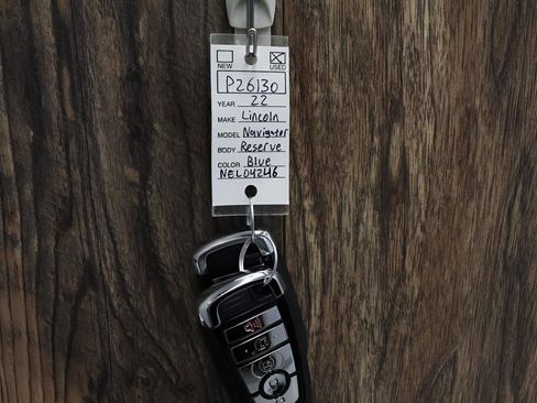 Used 2022 Lincoln Navigator Reserve AWD/4WD image 42