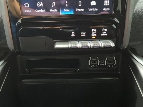 Used 2022 RAM 1500 Big Horn AWD/4WD image 37
