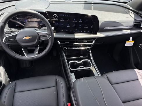 New 2026 Chevrolet Traverse LT FWD image 15