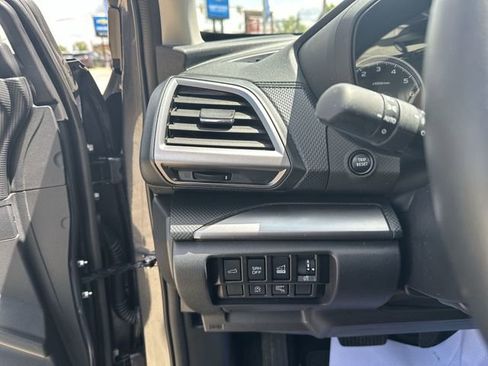 Used 2023 Subaru Forester Premium AWD/4WD image 19