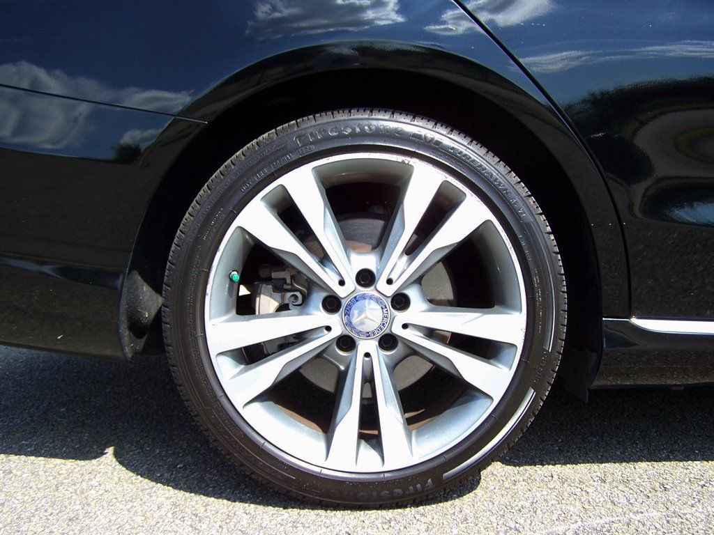 Used 2015 Mercedes-Benz C 300 Sedan image 36