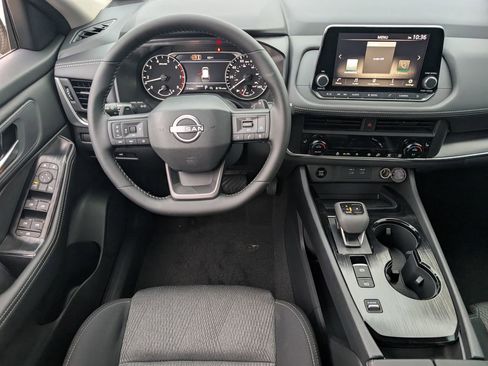 New 2026 Nissan Rogue SV FWD image 9