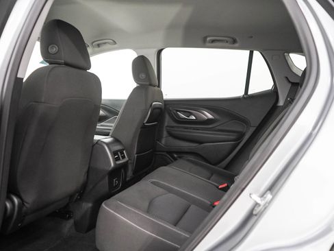 Used 2024 GMC Terrain SLE FWD image 17