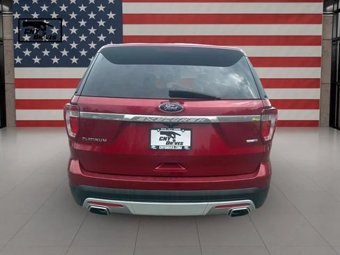 Used 2017 Ford Explorer Platinum AWD/4WD image 7