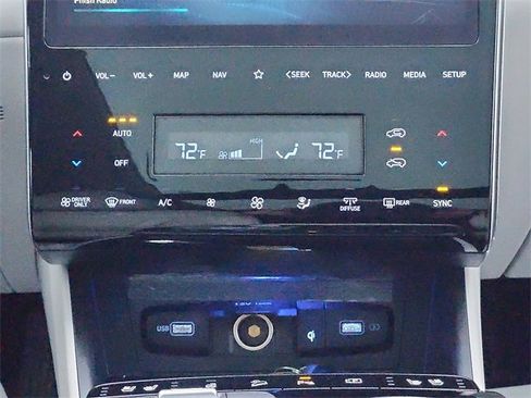 Certified 2024 Hyundai Tucson Limited image 17