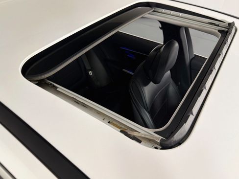 Used 2022 Mercedes-Benz C 300 Sedan image 22