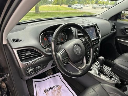 Used 2020 Jeep Cherokee Limited AWD/4WD image 16