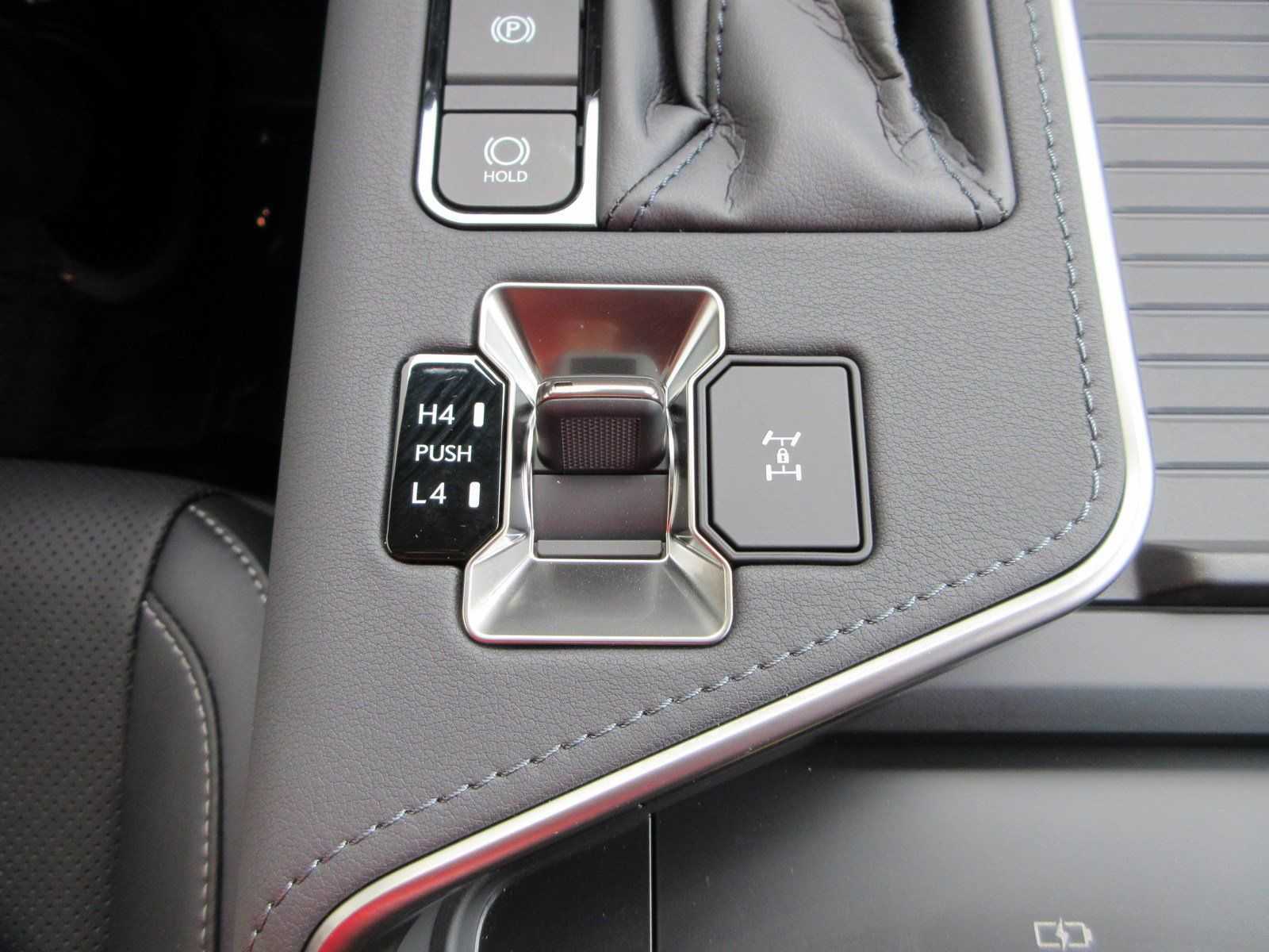 Used 2026 Lexus GX 550 w/ Cold Area Package AWD/4WD image 49