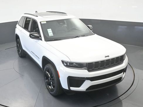 New 2026 Jeep Grand Cherokee Limited w/ Limited Altitude Package RWD image 49