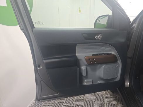 Used 2023 Ford Maverick Lariat FWD image 22