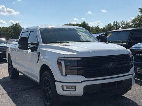 Used 2025 Ford F150 Platinum w/ FX4 Off-Road Package AWD/4WD image 3