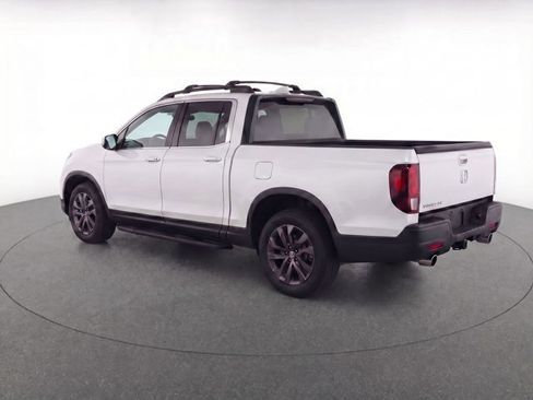 Used 2023 Honda Ridgeline Sport image 5