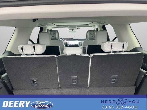 New 2026 Ford Expedition Max Platinum w/ Driver's Package image 24