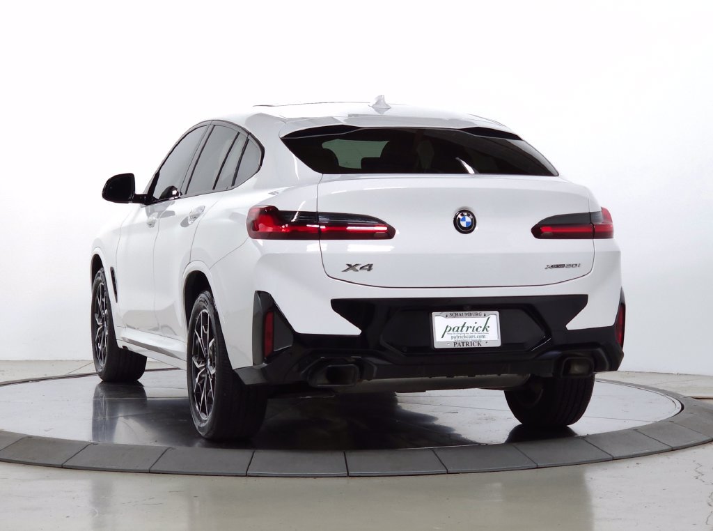 Used 2024 BMW X4 xDrive30i w/ M Sport Package AWD/4WD image 6