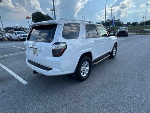 Used 2018 Toyota 4Runner SR5 Premium RWD image 5