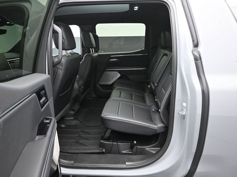 Used 2025 GMC Sierra EV Denali image 19