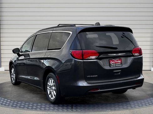 Used 2020 Chrysler Voyager Lxi FWD image 5