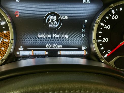 Used 2022 Jeep Renegade Latitude AWD/4WD image 13