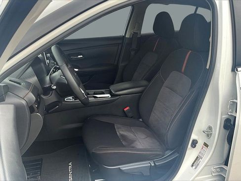 Used 2023 Nissan Sentra SR w/ Midnight Edition Package image 24