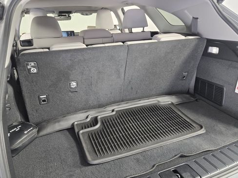 Used 2021 Lexus RX 350L Premium image 13