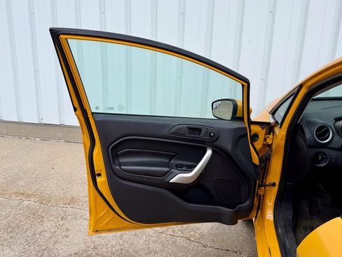 Used 2011 Ford Fiesta SES w/ 301A Rapid Spec Order Code FWD image 14