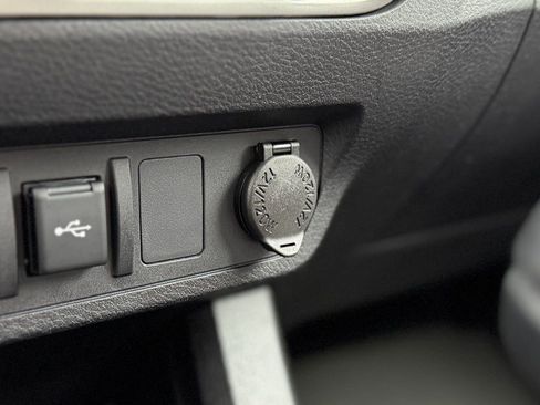 Used 2020 Toyota Tacoma SR5 image 16