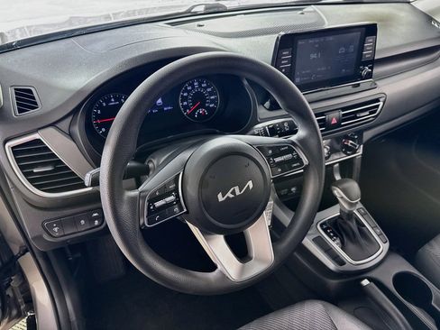Used 2023 Kia Seltos LX AWD/4WD image 22