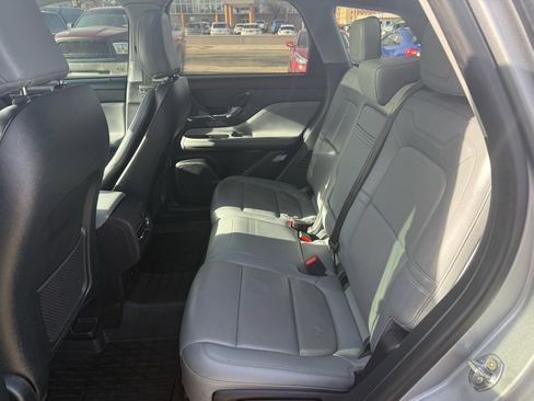 Used 2021 Lincoln Corsair AWD w/ Premium Package image 17