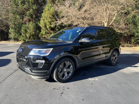 Used 2018 Ford Explorer Sport w/ Equipment Group 401A image 6