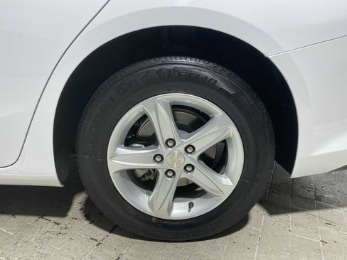 Used 2024 Chevrolet Malibu LT FWD image 8