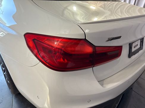 Used 2019 BMW M550i xDrive AWD/4WD image 11