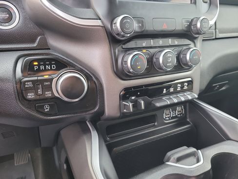Used 2022 RAM 1500 Big Horn AWD/4WD image 24