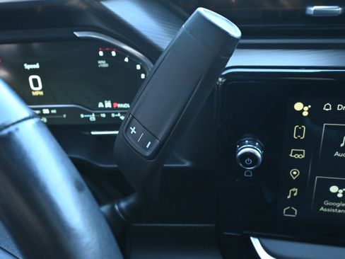 Used 2024 GMC Sierra 3500 Denali Ultimate image 15