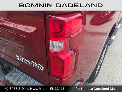 Used 2019 Chevrolet Silverado 1500 High Country image 5