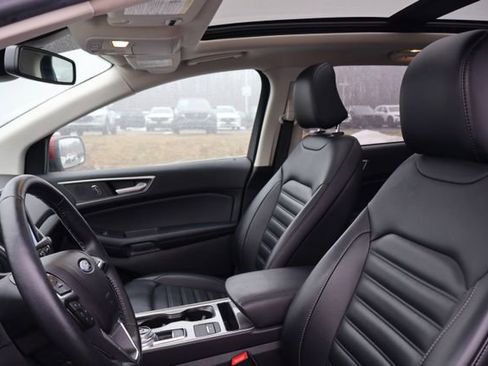 Used 2023 Ford Edge SEL w/ Convenience Package image 8