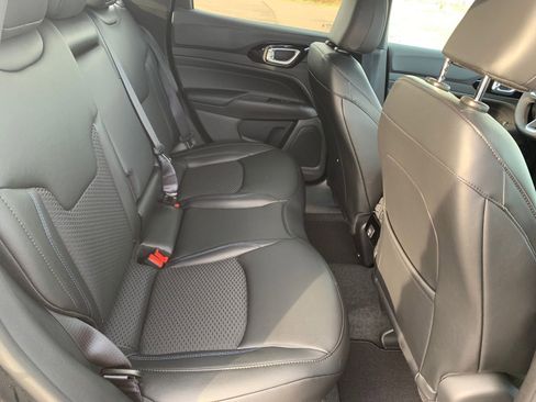 New 2026 Jeep Compass Latitude image 30